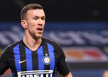 توتنهام يستعد لتقديم عرض لضم بيريسيتش في الصيف