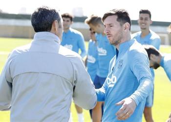 برشلونة يضع خطة لميسي تجنب ا للتدخل الجراحي