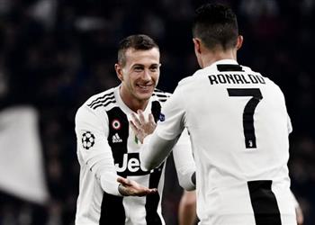 فيديو رونالدو يصل ليوفنتوس للخضوع للفحص الطبي