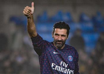 باريس سان جيرمان يعرض على بوفون تجديد عقده