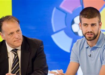 تيباس يسخر من تصريحات بيكيه المثيرة للجدل