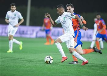 تشكيل الأهلي لمباراة الفيحاء في الدوري السعودي غياب السومة