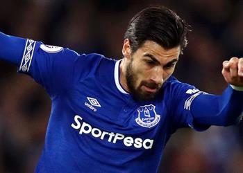 ماركو سيلفا يحث إيفرتون على ضم جوميز بشكل دائم من برشلونة