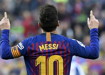 بعد هدفه أمام فياريال ميسي يحقق رقم ا قياسي ا جديد ا مع برشلونة