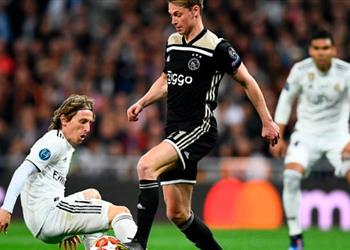 دي يونج باريس سان جيرمان كان خيار ا جيد ا ولكن برشلونة أقنعني بمشروعه وجديته