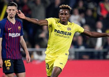 فياريال يسعى لتحصين نجمه بعد تألقه أمام برشلونة