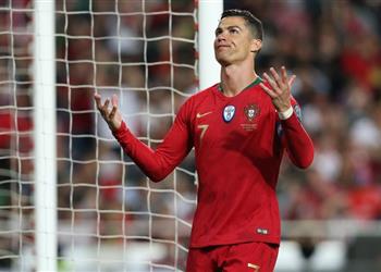 ناد إسباني رفض التعاقد مع رونالدو مقابل 10 مليون باوند