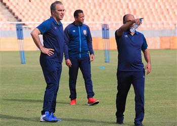 الأهلي يختتم تدريباته عصر اليوم استعداد ا لصن داونز و لاسارتي يحاضر اللاعبين