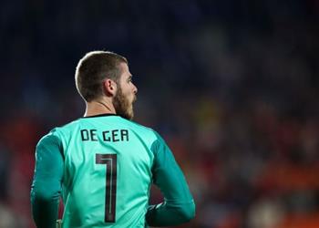 ريال مدريد وسان جيرمان يجبران مانشستر يونايتد على اتخاذ قرار تجاه دي خيا