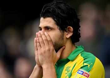 أحمد حجازي يسجل هدف ا بالخطأ وي طرد في مباراة خسارة وست بروميتش أمام ميلوول