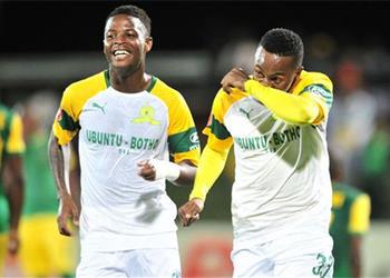 مدرب صن داونز يوضح سبب احتفاله مع باكاماني طلب مني إنقاذه من أدغال الأهلي وكنت عاطفي ا