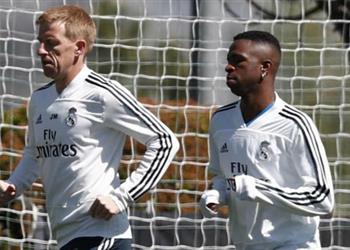 فينيسيوس يسابق الزمن للعودة إلى مباريات ريال مدريد