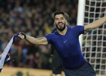 موندو ديبورتيفو سواريز يبلغ برشلونة برغبته في تجديد عقده