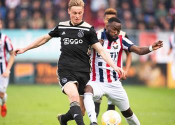 دي يونج لا تقارنوني مع كرويف لأنه الأفضل وميسي كان قدوة في بداية مسيرتي