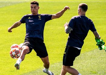 أليجري يعلن قائمة يوفنتوس لمواجهة أياكس عودة كريستيانو وغياب ثنائي الفريق