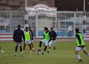 مران الزمالك غياب أوباما تأهيل طارق وحازم وجروس يوجه رسالة للاعبين قبل مواجهة المصري