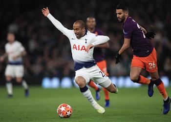 محرز يدافع عن أجويرو ويؤكد سنفعل كل شيء لحسم التأهل على أرضنا