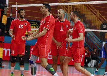 الأهلي يتوج ببطولة إفريقيا للكرة الطائرة للمرة الثالثة على التوالي بالفوز على سموحة