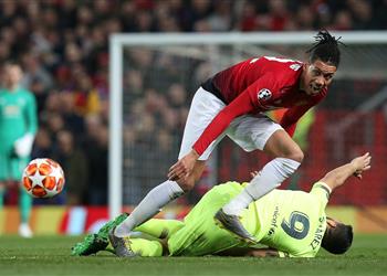 سمولينج نجحنا في إيقاف خطورة برشلونة ومن المحزن عدم تسجيلنا أهداف