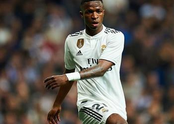 أس زيدان يحسم قراره حول مستقبل فينيسيوس مع ريال مدريد