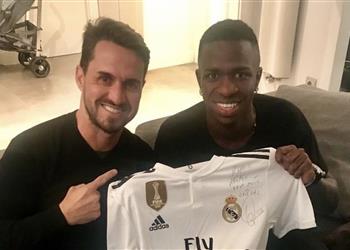 سافيو عن فينيسيوس رأيت طفل ا يريد صنع التاريخ مع ريال مدريد