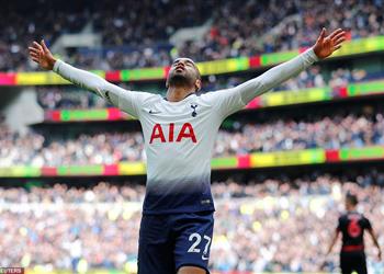 مورا بعد اكتساح هدرسفيلد سعيد بأدائي اليوم وقادرون على تخطي مانشستر سيتي