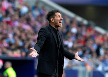 سيميوني يرد على شائعات رحيل جريزمان عن أتلتيكو مدريد