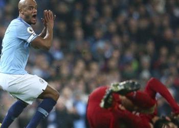 كومباني يعلق على العنصرية ضد محمد صلاح ويضع حلا للقضاء عليها