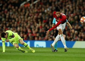 سمولينج يكشف ماذا قال له ميسي بعدما تسبب في إصابته