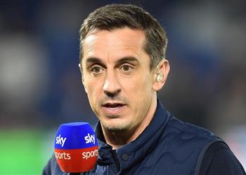 نيفيل يرشح محمد صلاح وماني مع ثلاثي السيتي للانتقال إلى برشلونة وريال مدريد