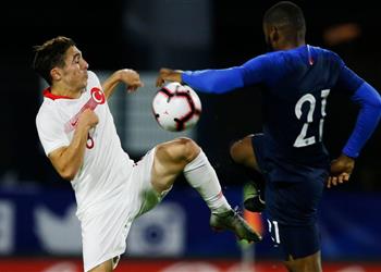 موهبة تركية أتمنى اللعب في صفوف برشلونة