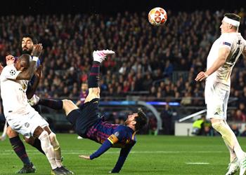 بالفيديو إبداع ميسي برشلونة يتأهل لنصف نهائي دوري أبطال أوروبا بثلاثية في شباك مانشستر يونايتد