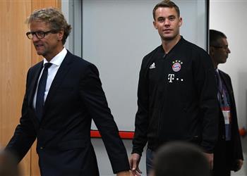 نوير يوضح آخر تطورات إصابته الغامضة ويثير الجدل حول موعد عودته