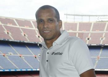 ريفالدو محذر ا كوتينيو تحدي جماهير برشلونة ليس أمر ا صائب ا