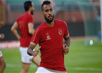 بطولات يكشف سبب خروج حسام عاشور ونزول فتحي في مباراة الأهلي وبيراميدز