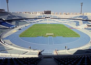 رئيس اللجنة الطبية بأمم إفريقيا 2019 11 سيارة إسعاف في استاد القاهرة وفرق طوارئ بين الجماهير