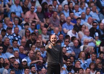 جوارديولا يرد على أنباء رغبة محرز في الرحيل من مانشستر سيتي