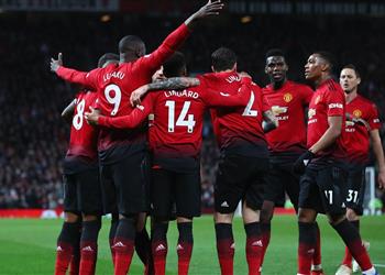ليون يرصد ثنائي مانشستر يونايتد لضمه في الصيف