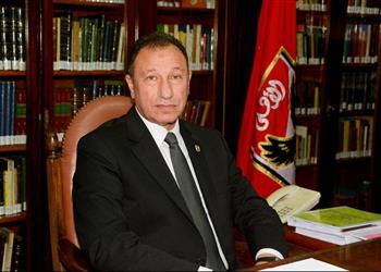 رئيس الزمالك عقدت جلسة لتجديد عقد جروس والخطيب يتبع أسلوبي في الأهلي وتقدمت ببلاغ ضد شوبير