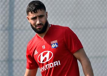 يوفنتوس ينافس ليفربول على فقير