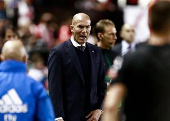 ليكيب تكشف تفاصيل مشادة زيدان مع لاعبي ريال مدريد أثناء مواجهة رايو فاييكانو
