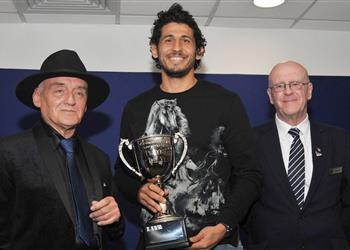 رسمي ا أحمد حجازي يتوج بجائزة أفضل لاعب في وست بروميتش من الجماهير