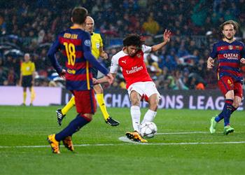 تشكيل آرسنال أمام فالنسيا النني على مقاعد البدلاء وثلاثي دفاعي