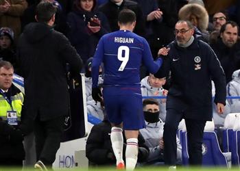 ساري يطالب تشيلسي بشراء بطاقة هيجواين كاملة