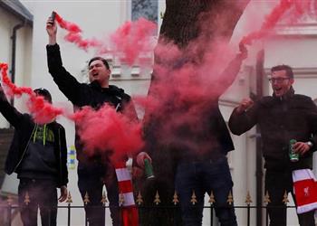 جماهير ليفربول تتسبب في انزعاج لاعبي برشلونة قبل مباراة الليلة