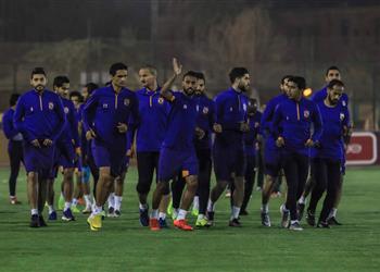 مران الأهلي لاسارتي يجتمع باللاعبين وعاشور يعلن جاهزيته لسموحة وتألق ثنائي الفريق