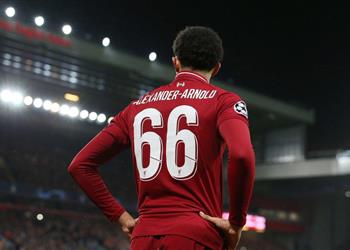 فابريجاس يشيد بخدعة أرنولد قبل الهدف الرابع لليفربول لقطة ذكاء