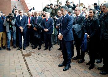 رئيس برشلونة السابق يهاجم إدارة بارتوميو بعد الفشل أمام ليفربول دمروا فلسفة النادي