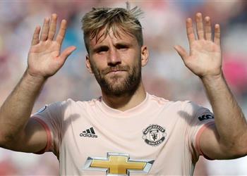 رسمي ا بالصور لوك شاو أفضل لاعب في مانشستر يونايتد بموسم 2018 2019