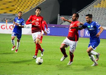 موعد والقنوات الناقلة لمباراة الأهلي وسموحة اليوم في الدوري